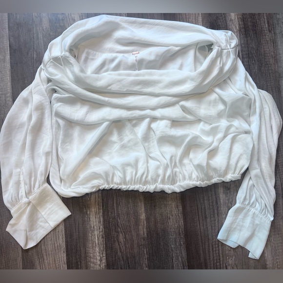 Free People Tops - Free People women’s Large Elegant White silky soft Women's long sleeved Top